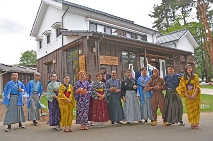 ドラムの里 コスプレの館