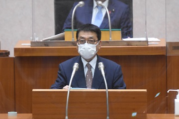 就任のあいさつをする江野澤副議長