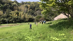 ヤマナハウス周辺を散策する写真