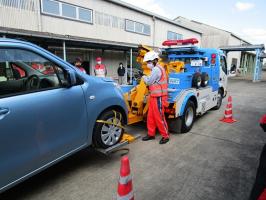 ロードサービスの実演