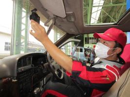 フロントドライブレコーダー取付中