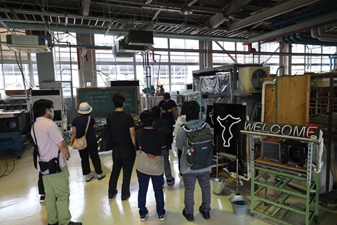 冷凍空調設備科見学の様子