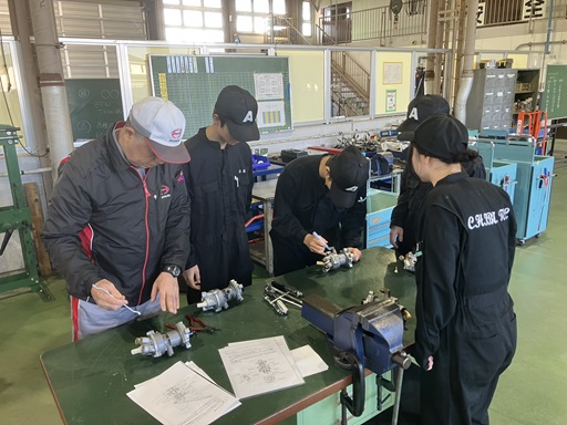 ブレーキバルブの分解