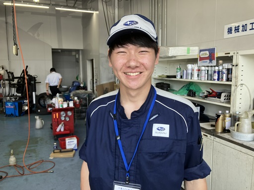 当校修了生が元気に働いている様子