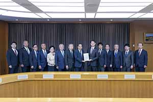 高規格道路「茂原・一宮・大原道路」「鴨川・大原道路」建設促進期成同盟会からの要望の様子