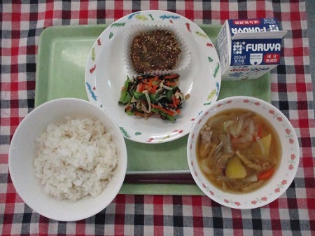 いわしのさんが焼きの給食