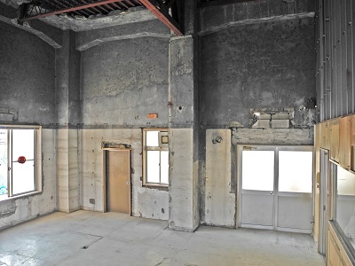 旧陸軍高射砲第二連隊照空予習室内部の写真