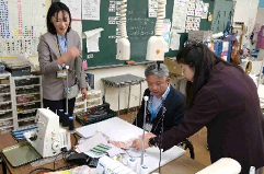 県立特別支援学校市川大野高等学園の視察の様子の写真2